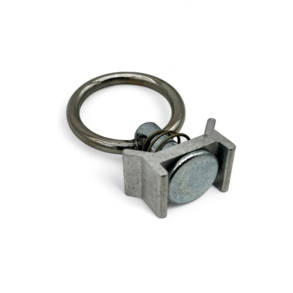 Alternative view of Pion simple arrimage Aero avec anneau 1500Kg