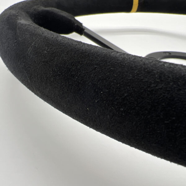 Alternative view of Volant Racing en cuir noir Ø380 en peau retournée