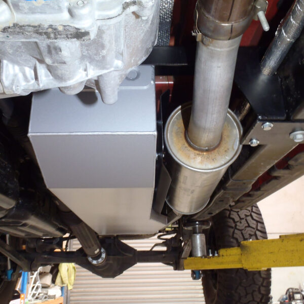Alternative view of Reservoir LRA Jeep Gladiator JT 3.6V6 Pentastar - 64L supplementaire