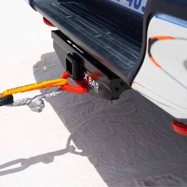 Alternative view of Attelage sous pare-choc avec carré 50mm intégré Toyota Hilux Revo Hayman Reese