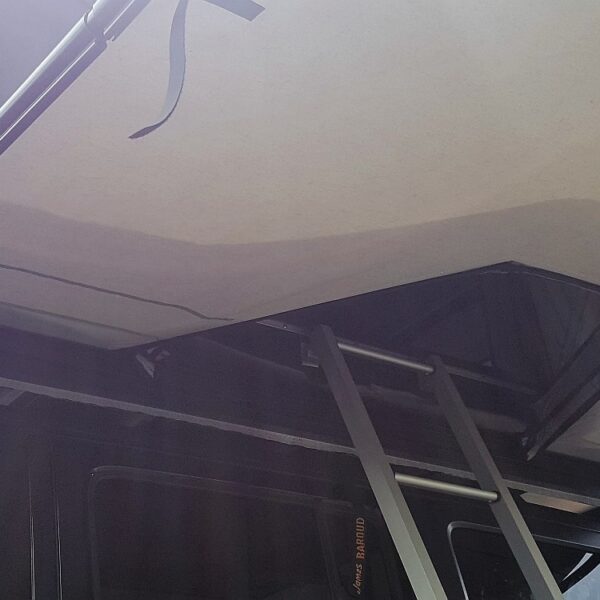 Alternative view of Tunnel de store entrée 58cm côté droit pour tente de toit Space James Baroud