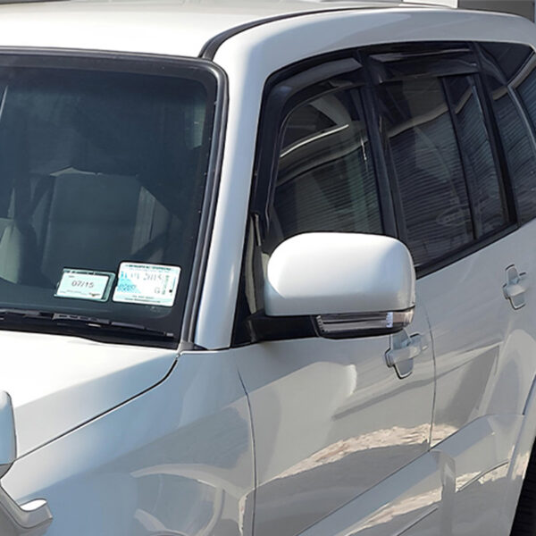 Jeu 4 déflecteurs de vitre avant et arrière Mitsubishi Pajero 2