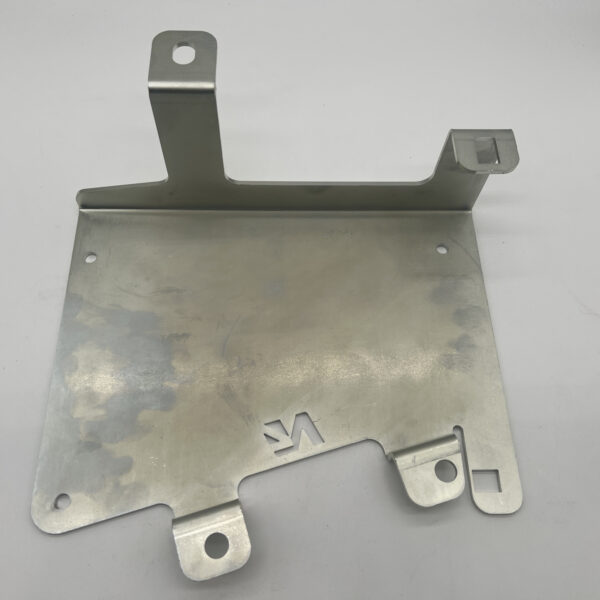 Alternative view of Platine support d'accessoires dans compartiment moteur Toyota HDJ100 N4-Offroad