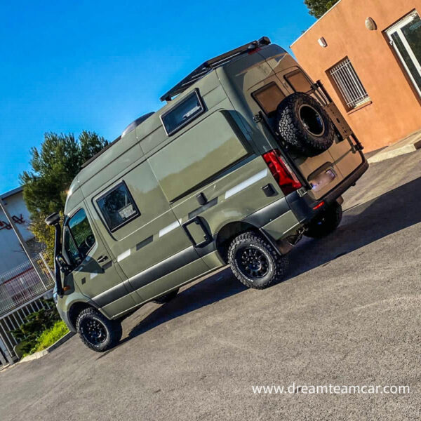 Alternative view of Porte roue sur porte arrière gauche Sprinter III après 2018 INOX N4-Offroad