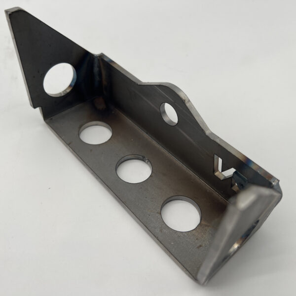 Alternative view of Kit de renforts d'ancrages supérieur d'amortisseur arrière pour Mercedes Sprinter 4x4 W906 W907 N4-Offroad