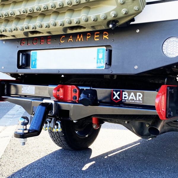 Alternative view of Attelage spécifique avec carré 50mm intégré Toyota Hilux Revo Hayman Reese