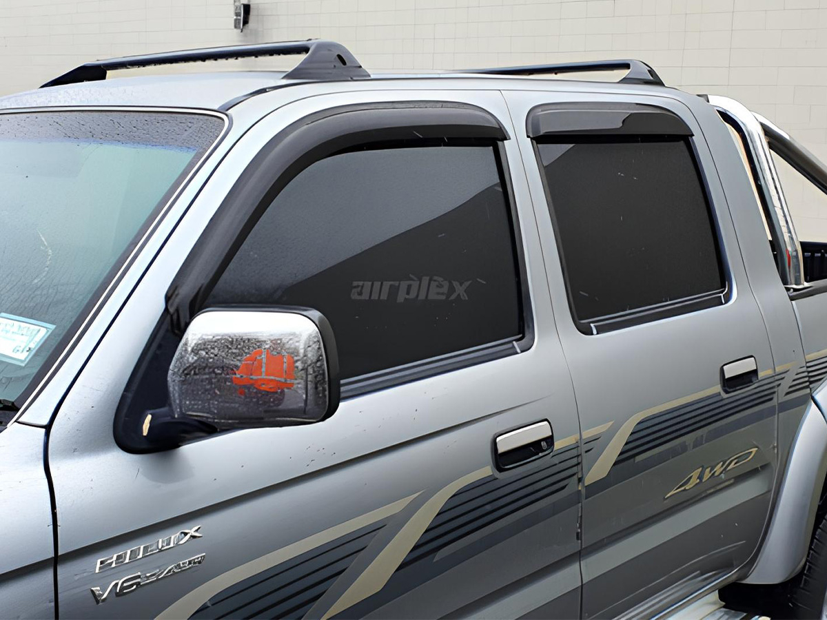 Jeu 4 déflecteurs vitre avant et arrière Toyota Hilux 1998-2004