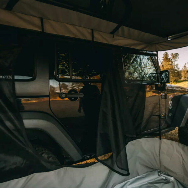 Alternative view of Chambre moustiquaire pour store Falcon 250 James Baroud - Côté droit