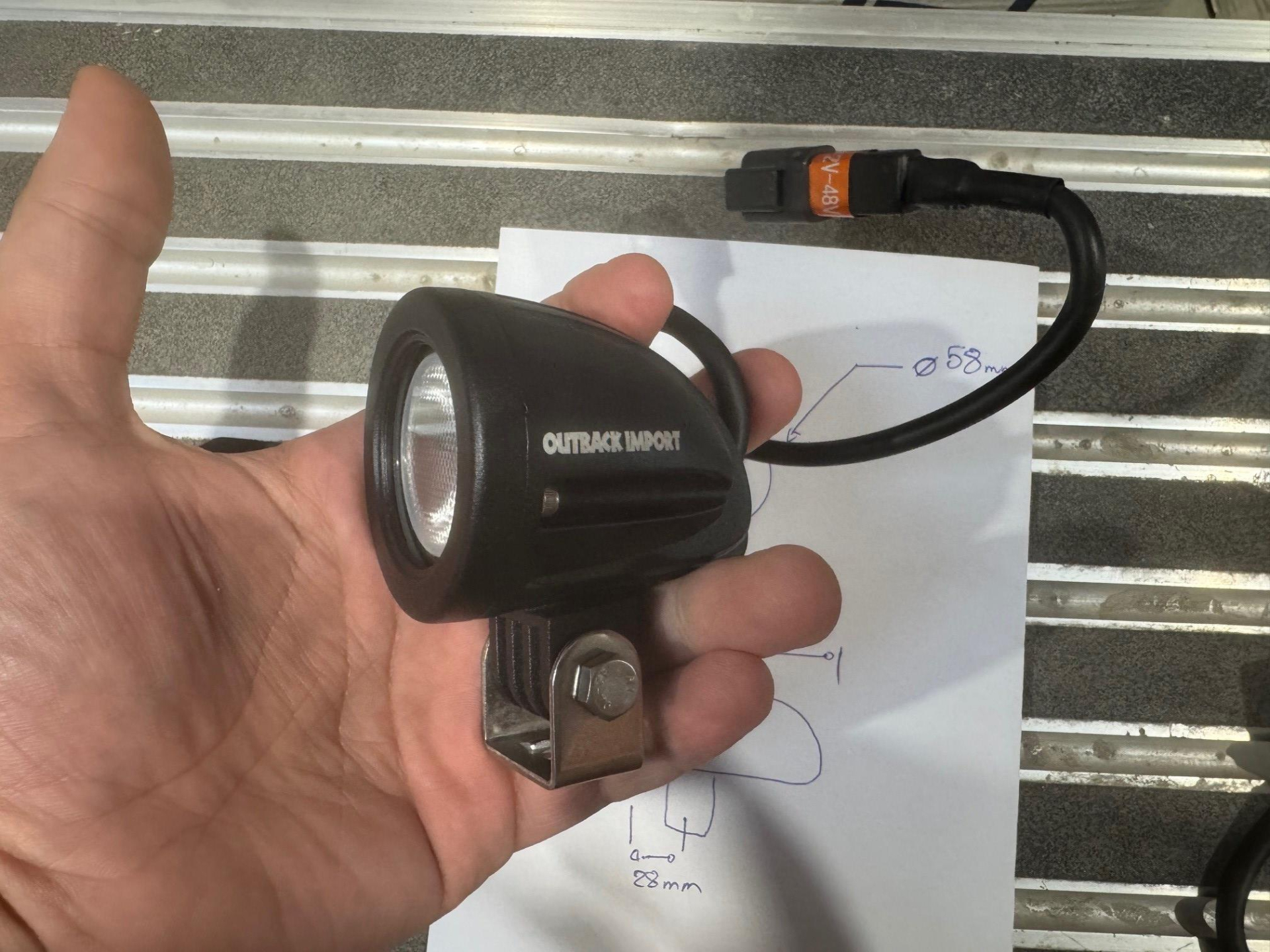 Phare rond spot Beam 1 LED 10 W 1000 lumens – Image 3