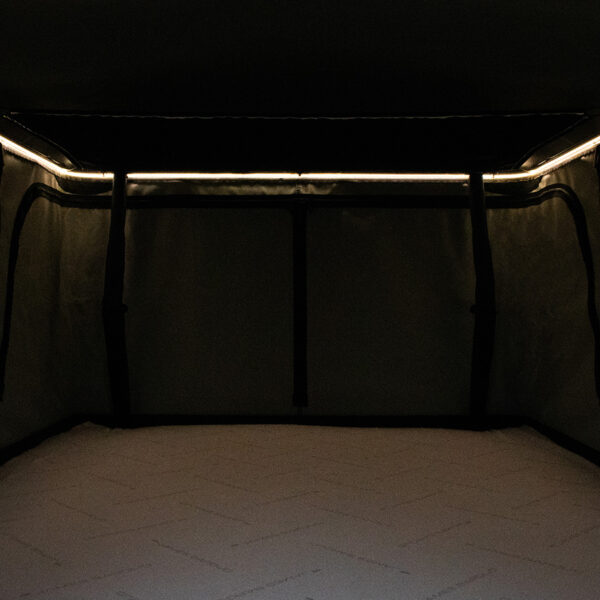 Kit éclairage intérieur à leds James Baroud pour tente de toit gamme Frontier M