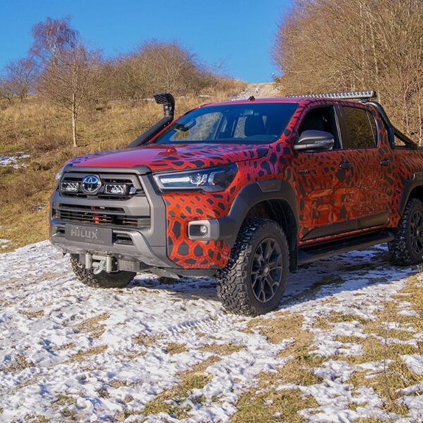 KIT MONTAGE RRR4 CALANDRE TOYOTA HILUX INVINCIBLE 2021+ – Image 4