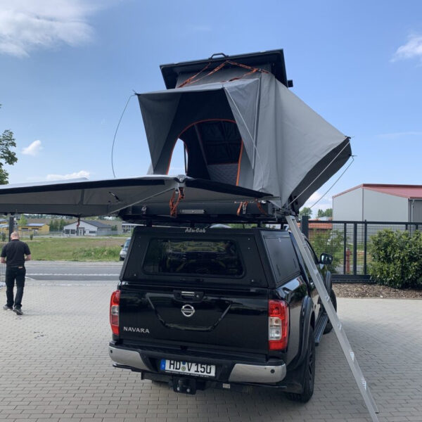 Hardtop Explorer noir lisse Nissan Navara NP300 2016-2021 double cabine Alu-Cab