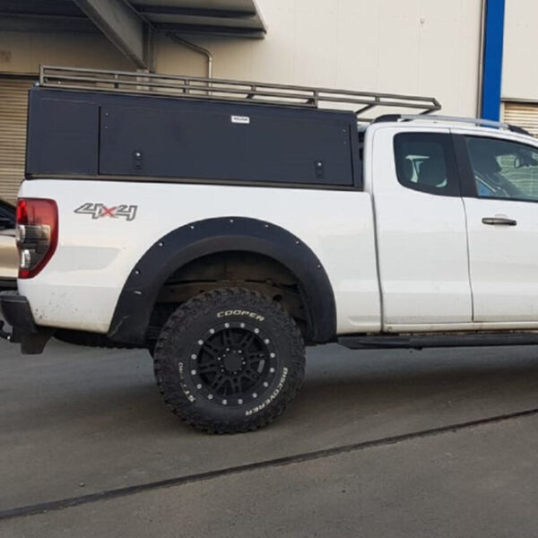 Hardtop Explorer noir lisse Ford Ranger super cab 2012-2022 Alu-Cab