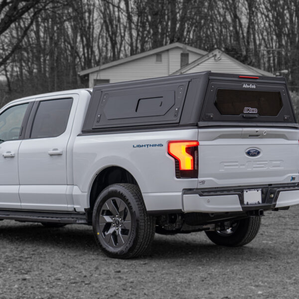Hardtop Contour Full-size Ford F150 benne 5.5" 2022+ Alu-Cab