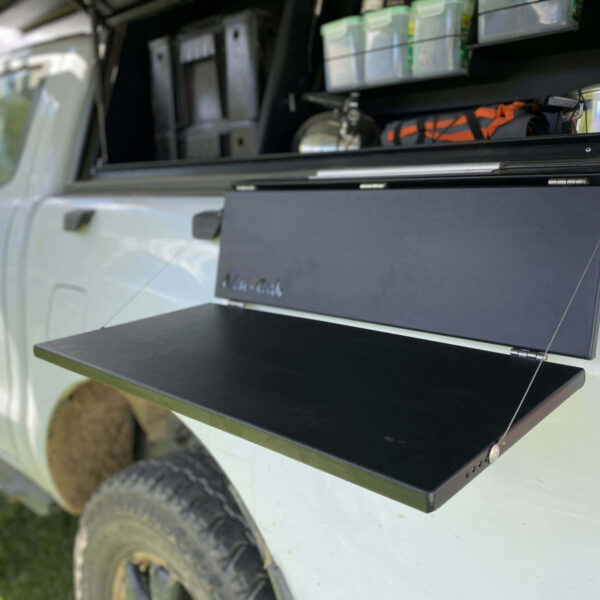 Tablette latérale pliable noir sur hardtop Alu-Cab