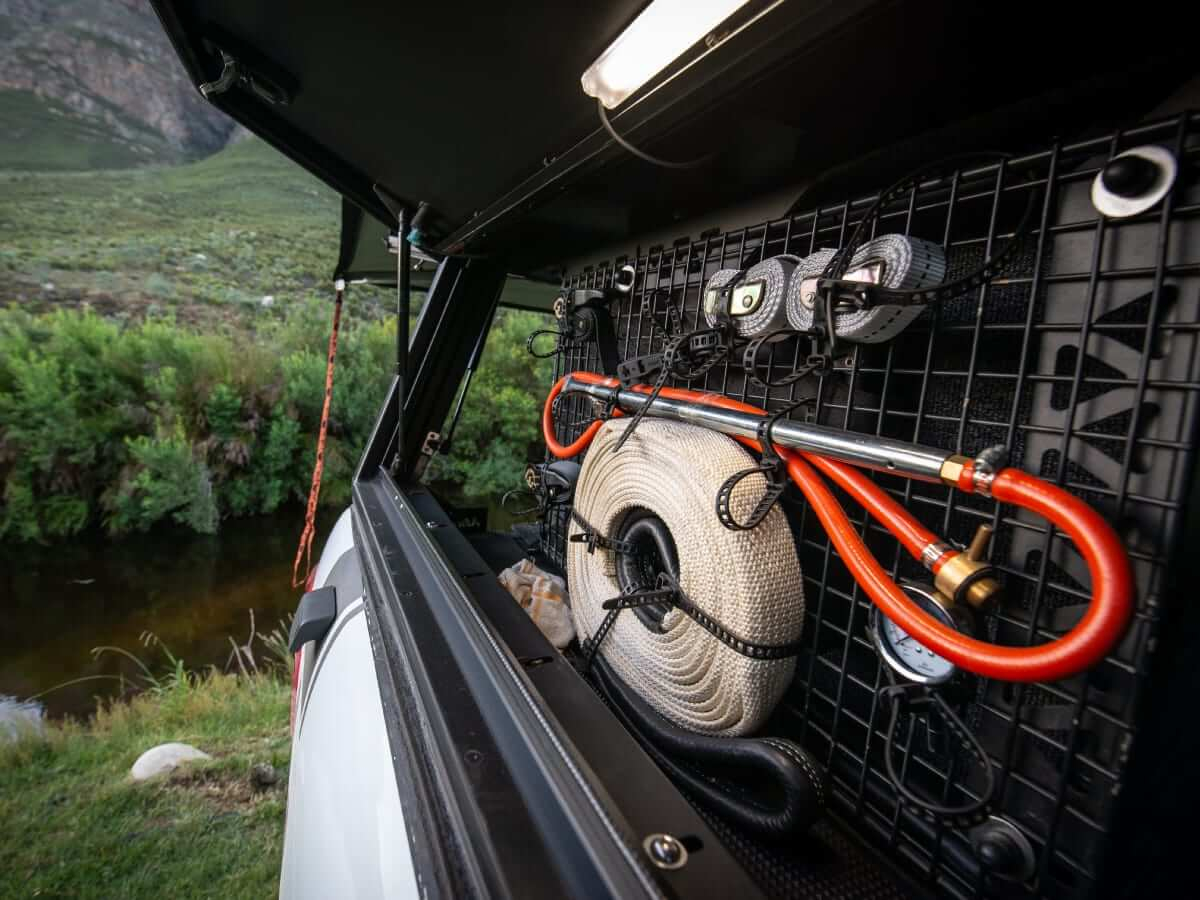 Support pour 4 chaises Frontrunner Alu-Cab – Image 2