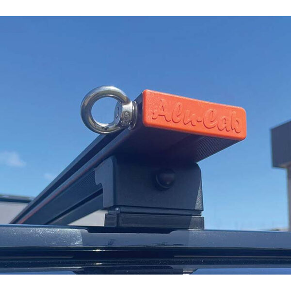 Alternative view of Embout orange gauche de barre de toit Alu-Cab