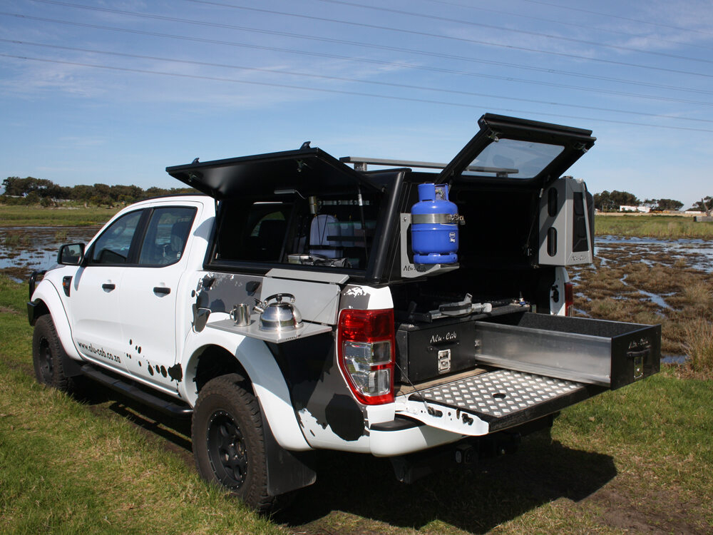 Hardtop Adventure noir lisse double cabine Ford Ranger 2012-2022 Alu-Cab – Image 2