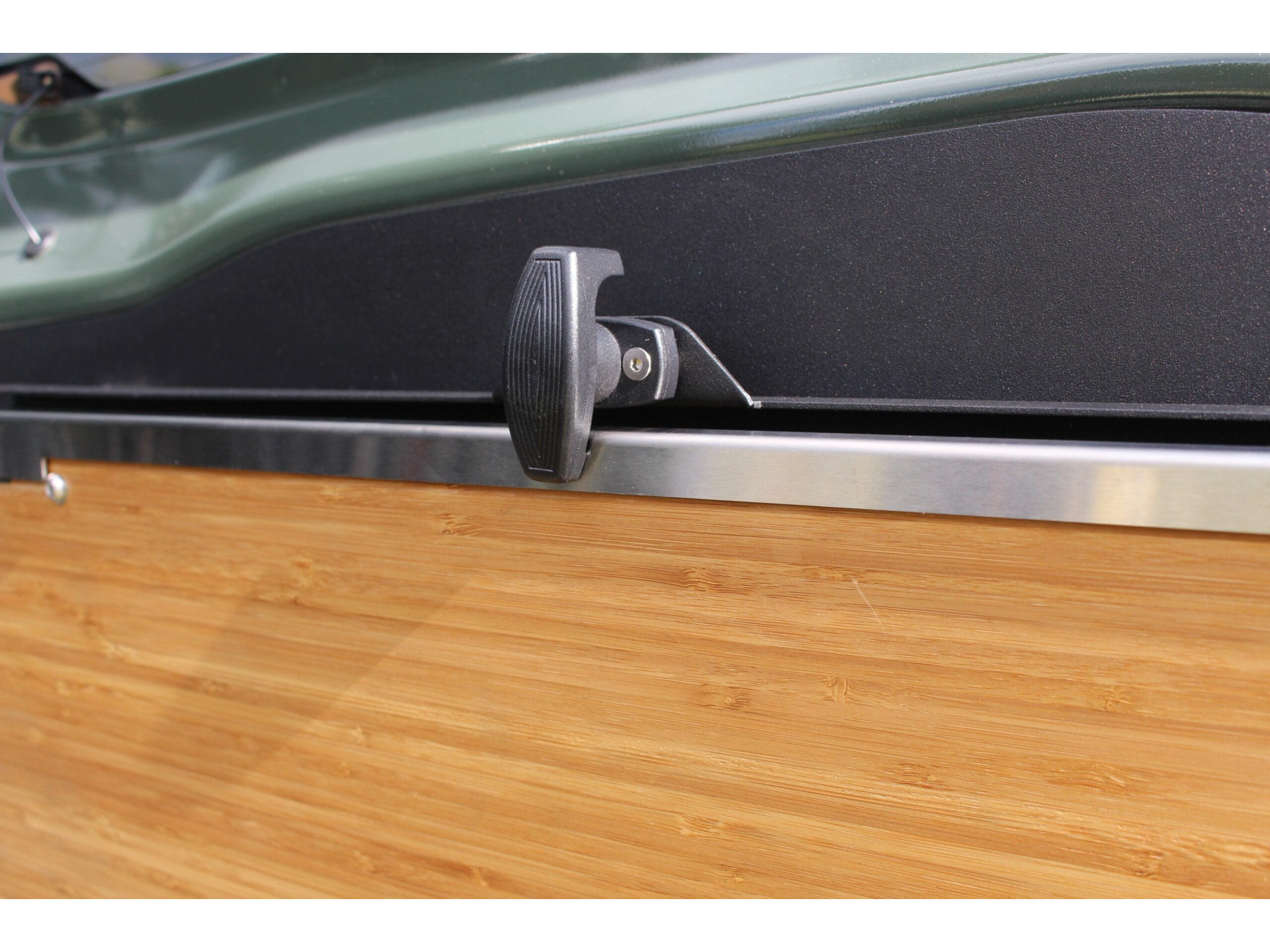 Tablette de porte arrière Suzuki Jimny Alu-Cab – Image 4