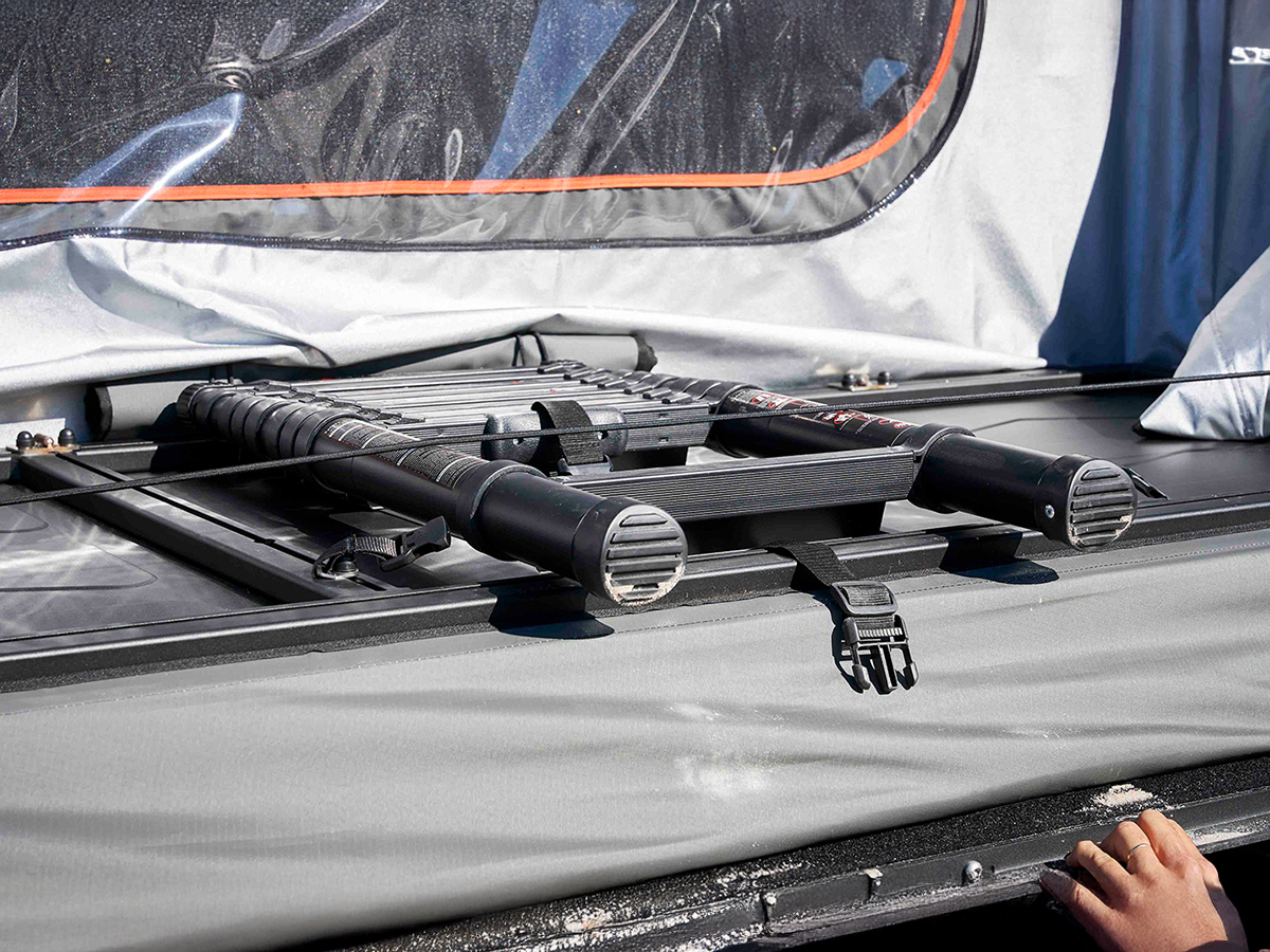 Tente de toit Alu-Cab Family noire – Image 9