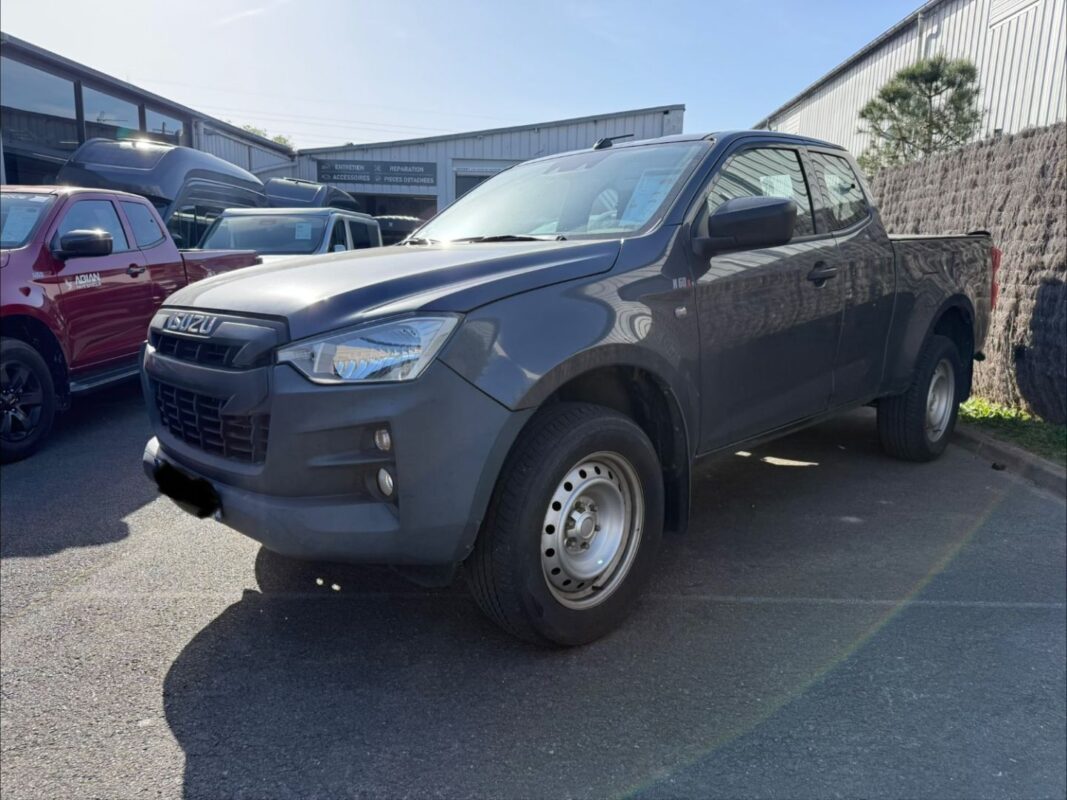 ISUZU D-MAX