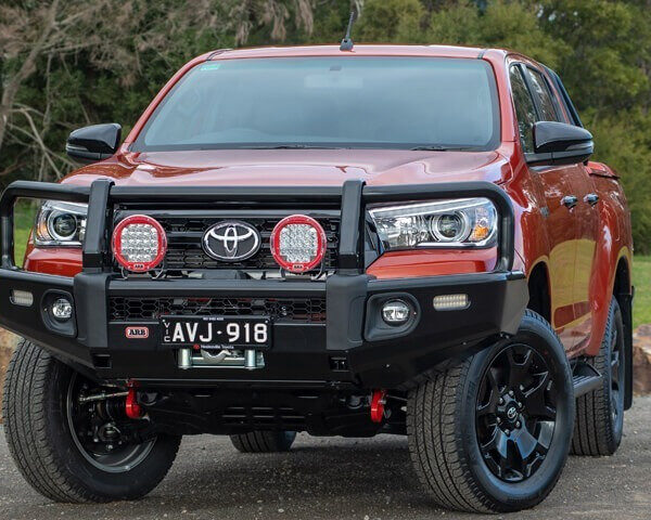SUMMIT COMBAR 5/18ON SUITS HILUX ROGUE SR SR5