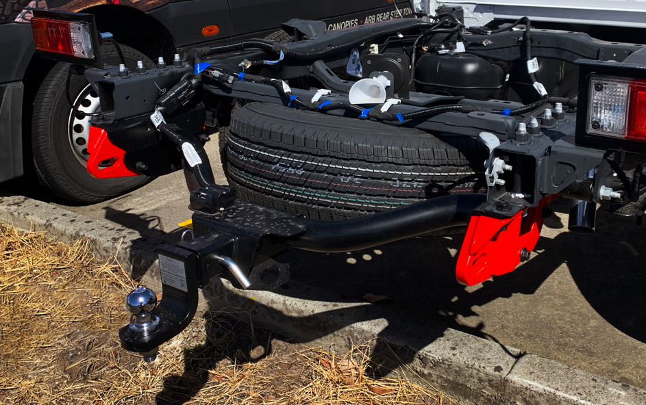 RECOVERY POINT REAR RHS SUIT OE TOWBAR CAB CHASSIS