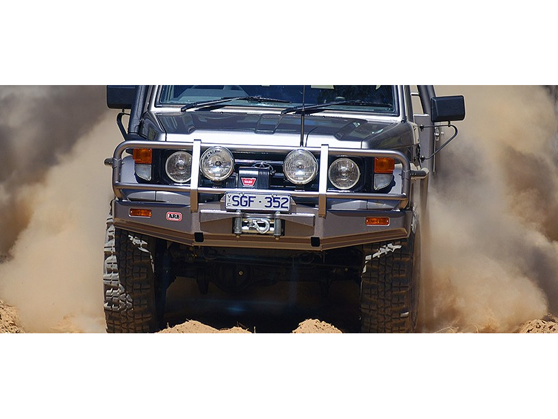 Pare chocs Winch Bar HZJ7 BJ7