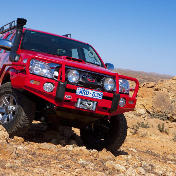 Alternative view of W/BAR HILUX 05-11 FLARES AF2O