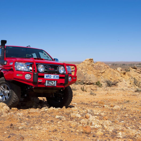 W/BAR HILUX 05-11 FLARES AF2O – Image 3