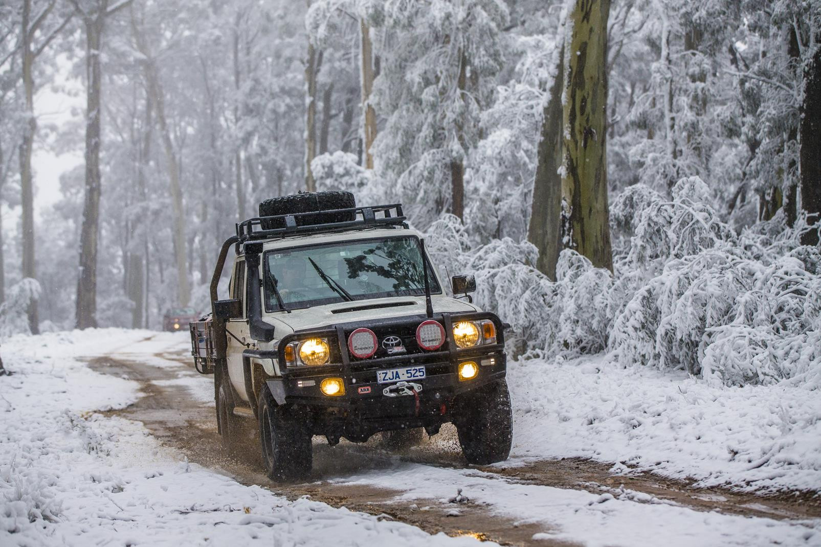 Pare chocs Winch Bar HZJ7 BJ7 – Image 4