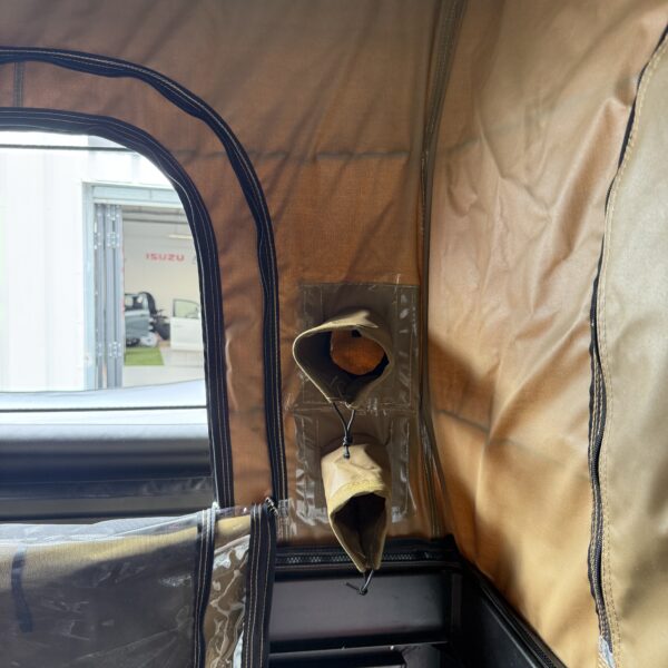 Hardtop aluminium Traveller avec toit relevable – Image 21