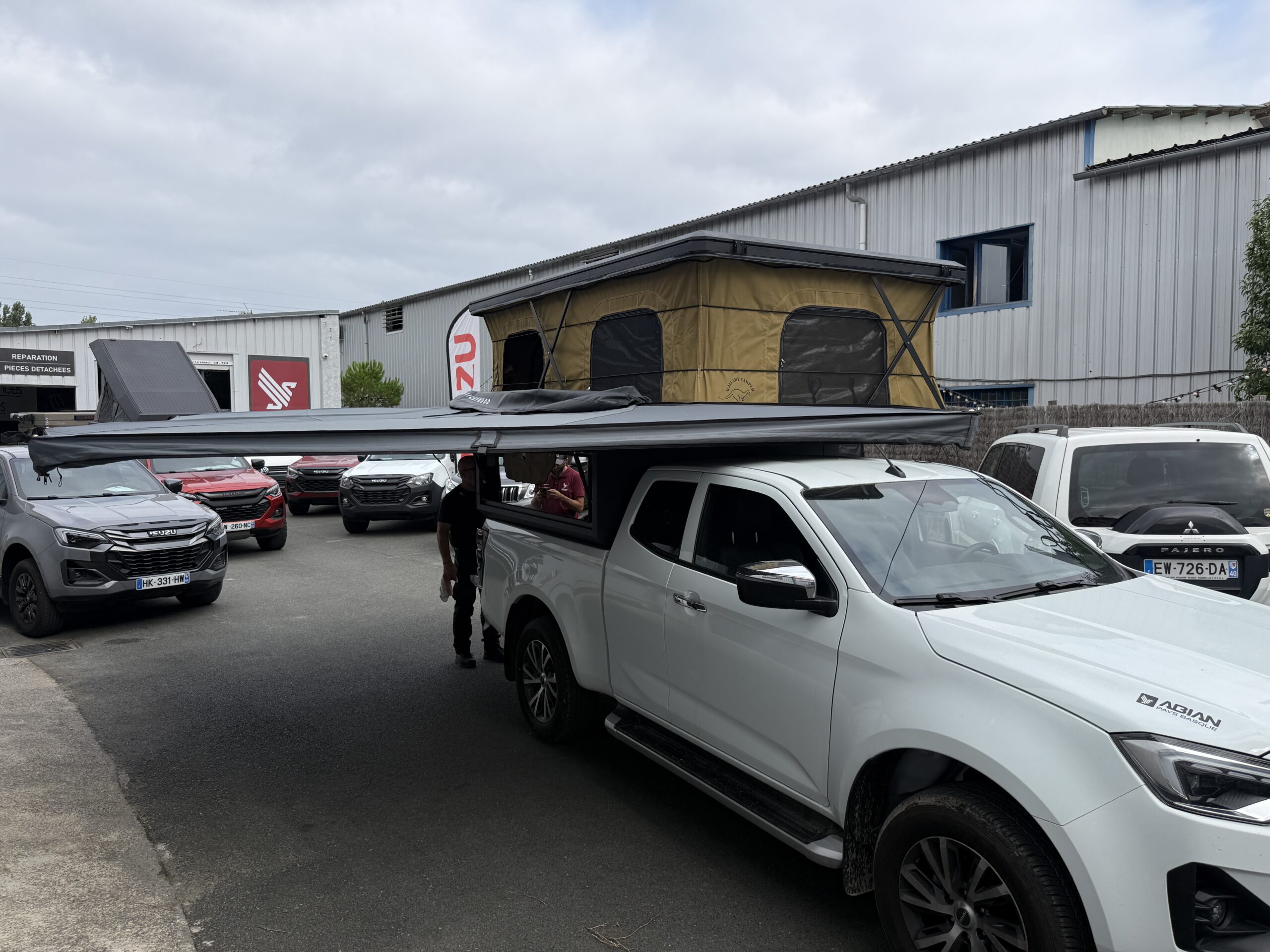 Hardtop aluminium Traveller avec toit relevable – Image 6