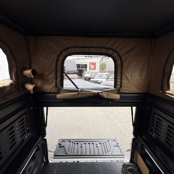 Hardtop aluminium Traveller avec toit relevable – Image 4