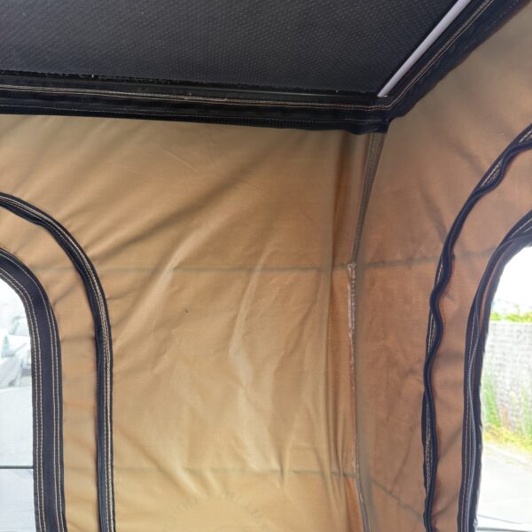 Hardtop aluminium Traveller avec toit relevable – Image 23