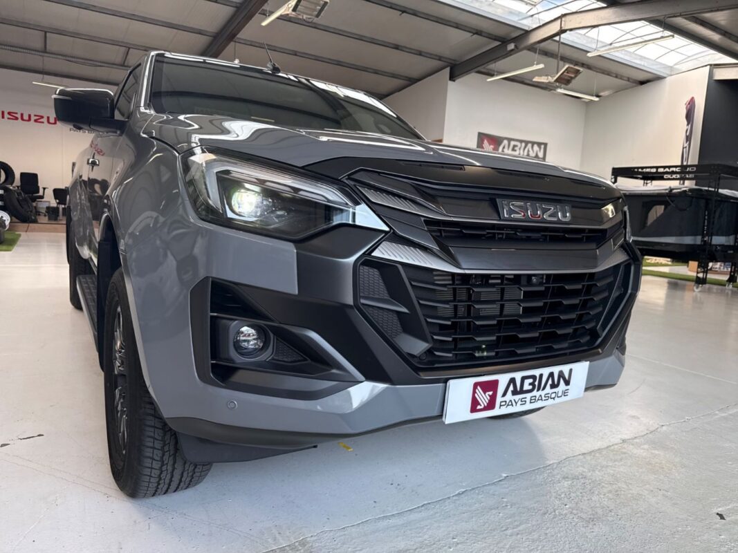 ISUZU D-MAX