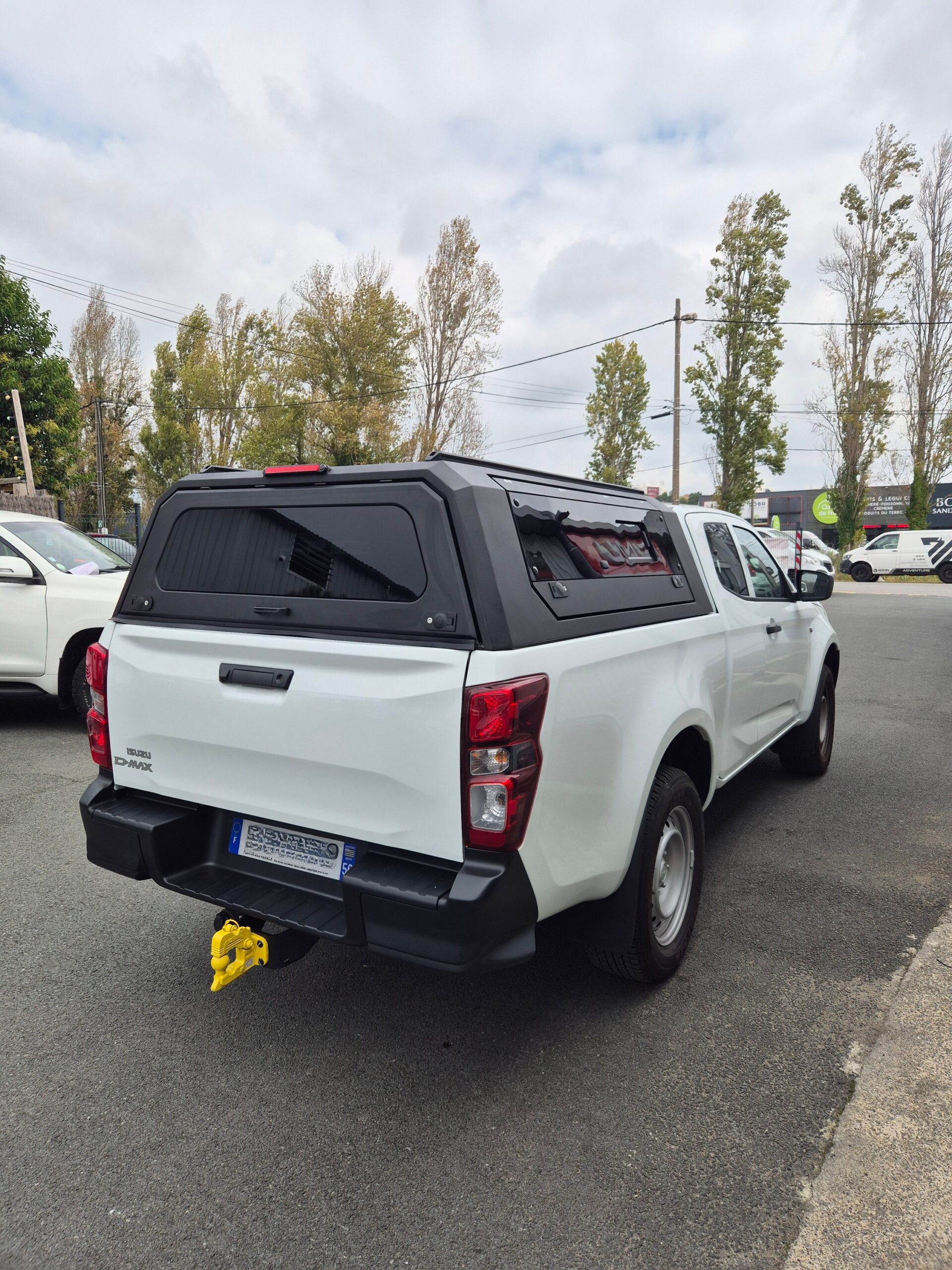 Hardtop vitré aluminium noir CW Isuzu D-Max Space Cab 2020+ – Image 3