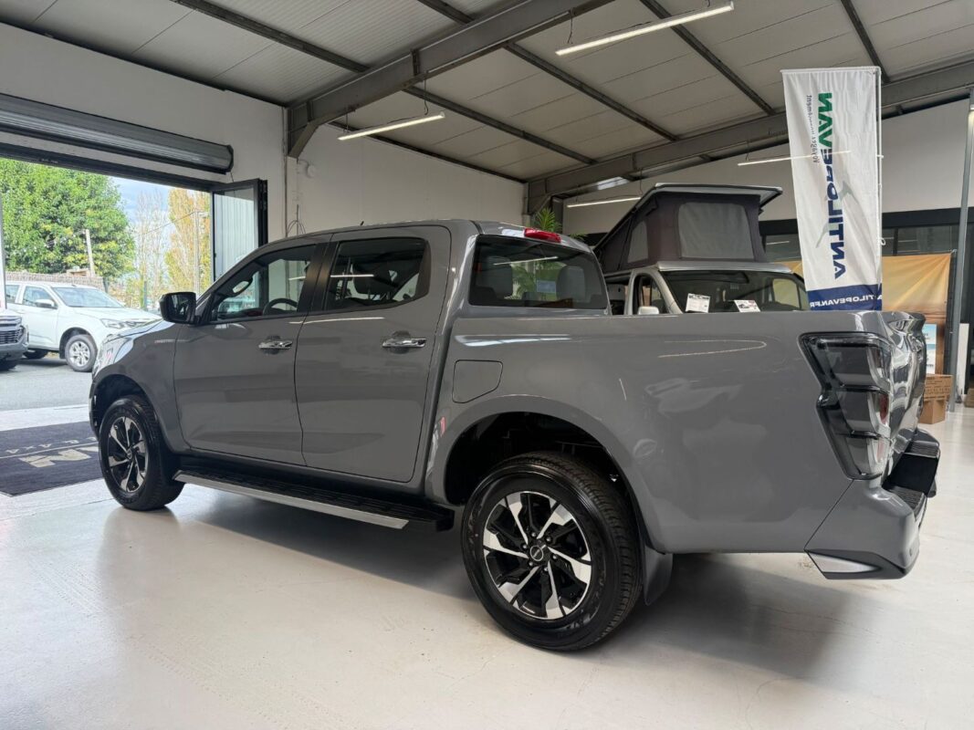 ISUZU D-MAX