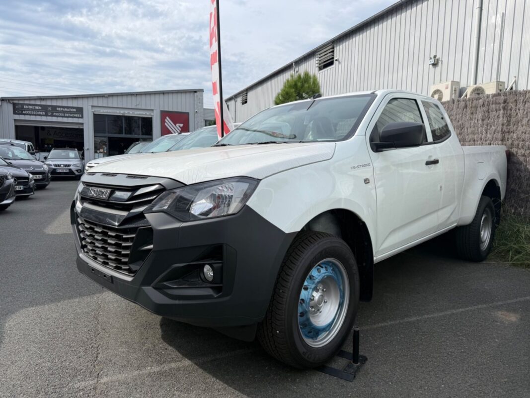 ISUZU D-MAX