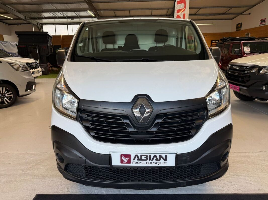 RENAULT TRAFIC FOURGON