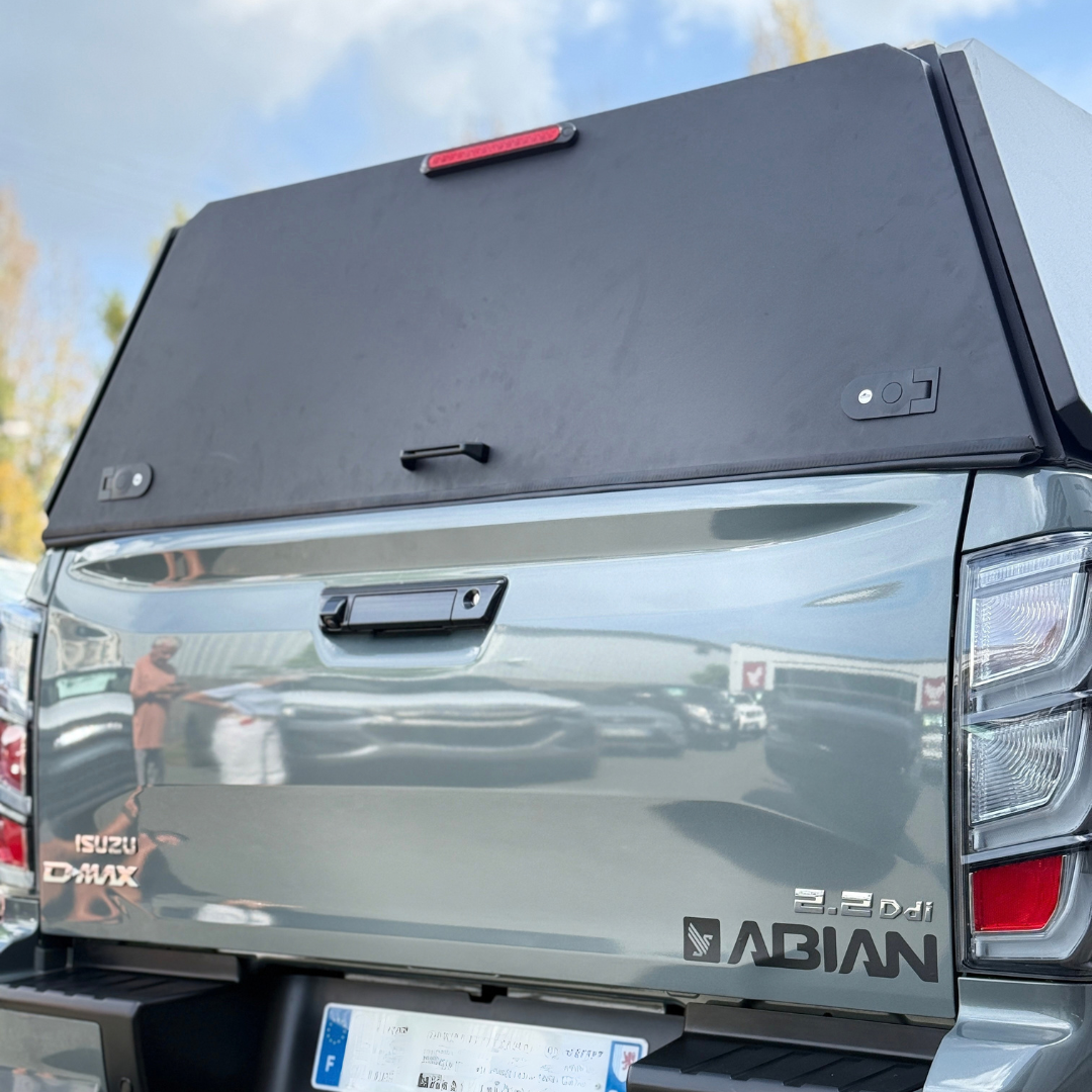 Hardtop fermé (sans vitre) aluminium noir CW Isuzu D-Max Double Cab 2020+ – Image 5