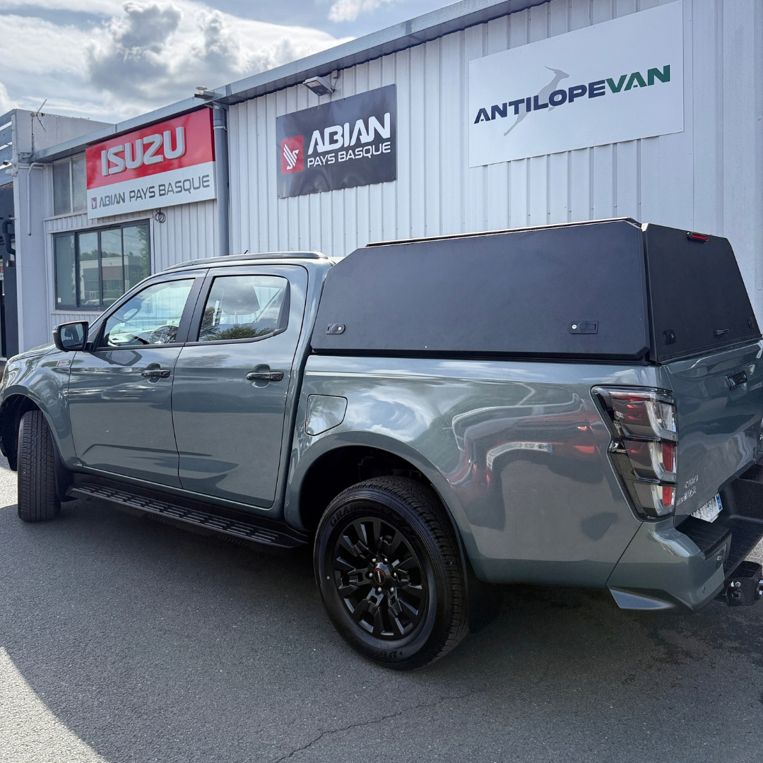 Hardtop fermé (sans vitre) aluminium noir CW Isuzu D-Max Double Cab 2020+ – Image 2