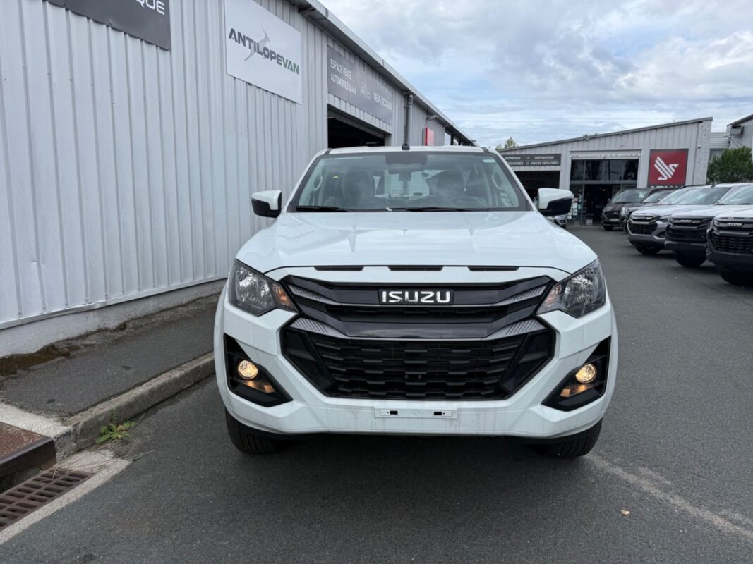 ISUZU D-MAX